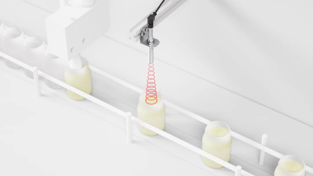 Sensor detecting fill level