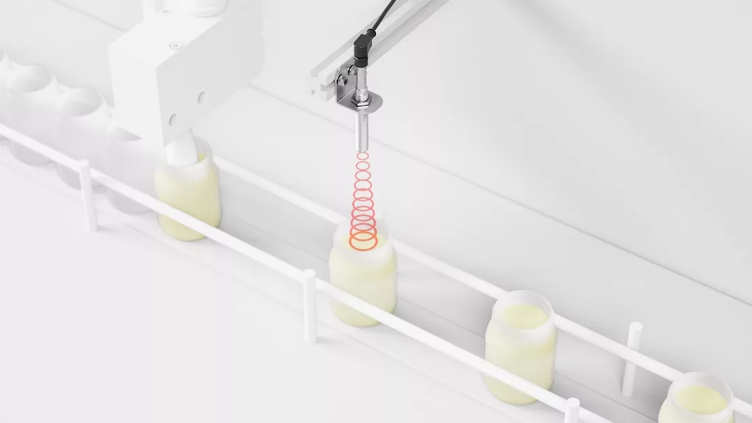 Sensor detecting fill level