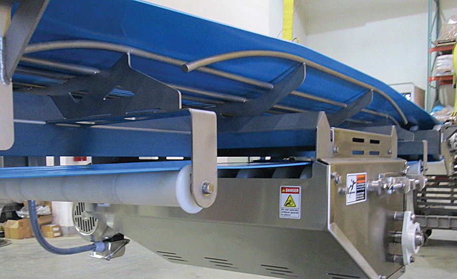 Troughed rod bed conveyor