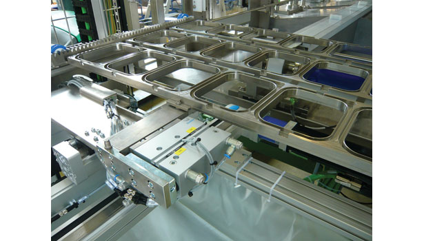 OYSTAR M-FS 30 filling and sealing machine