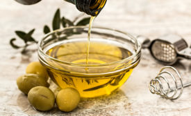 Recording the chain of custody of olive oil